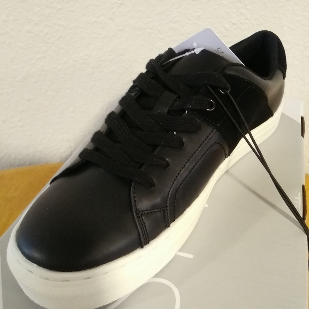 Stylus Saunter Size 9